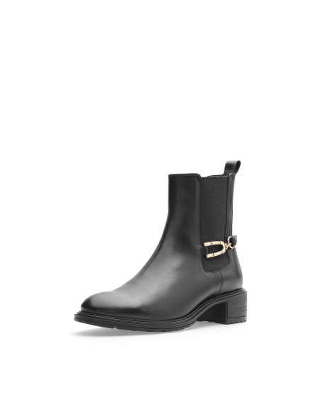 PARIS      12-26104-01