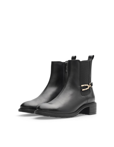 PARIS      12-26104-01