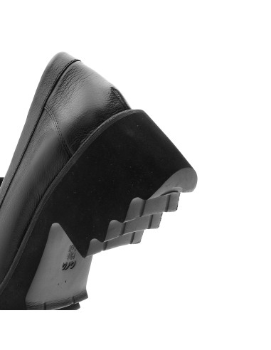 PARIS      12-21504-01