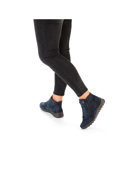 TORONTO      12-40416-01